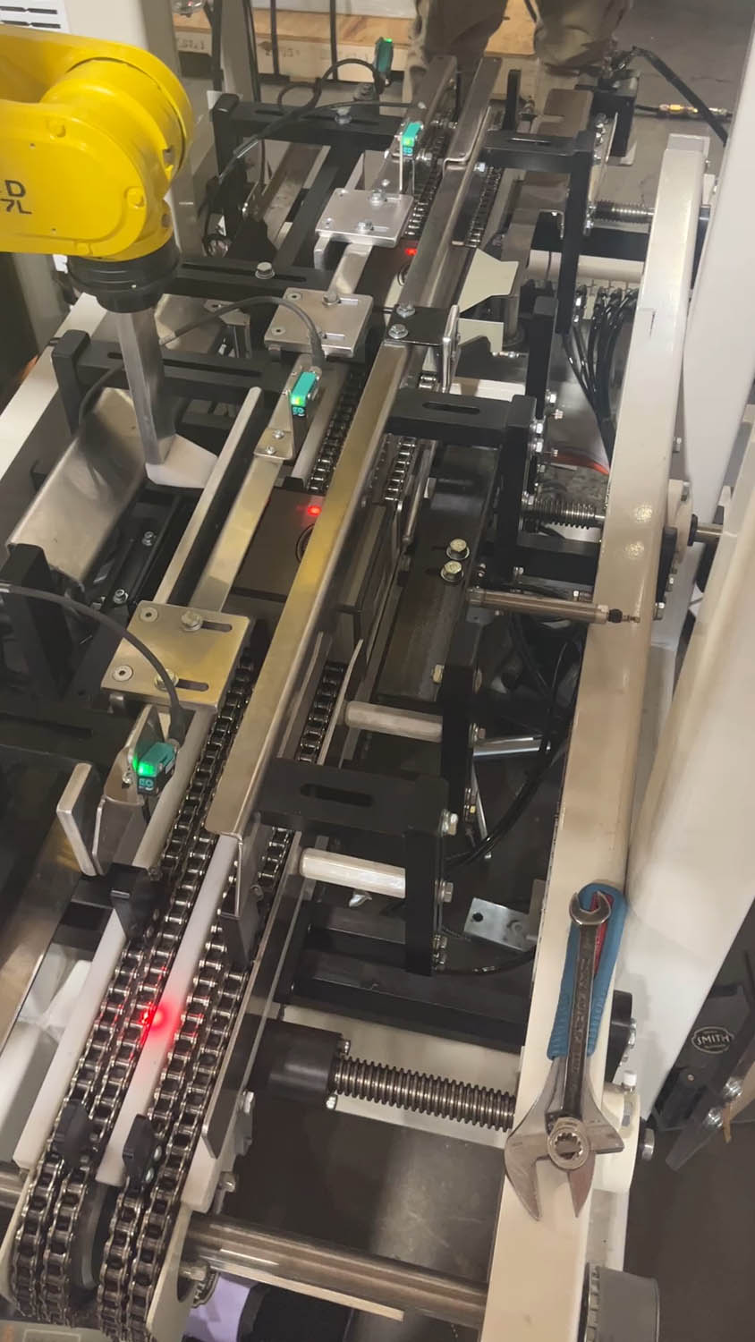 Small Box Robotic Erector